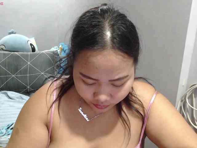 BubbleButtPinay webcam