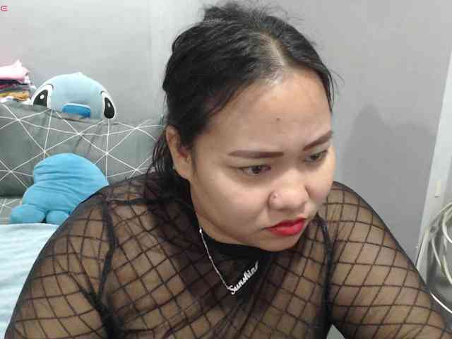 BubbleButtPinay webcam
