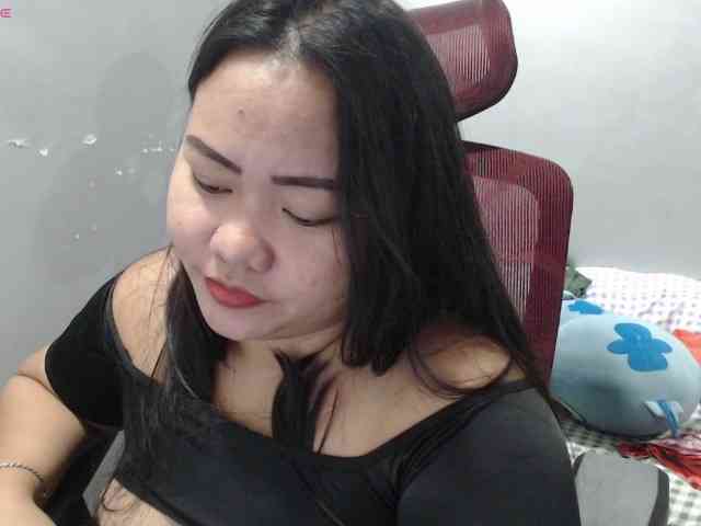 BubbleButtPinay webcam