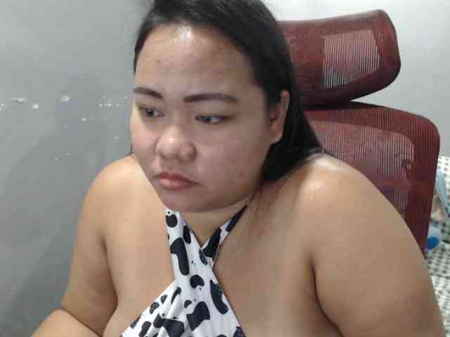 BubbleButtPinay webcam