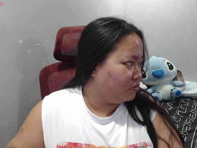 BubbleButtPinay webcam