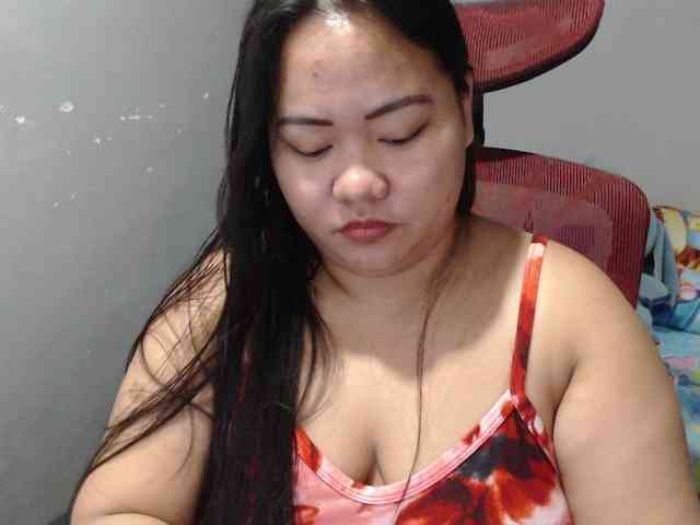 BubbleButtPinay webcam