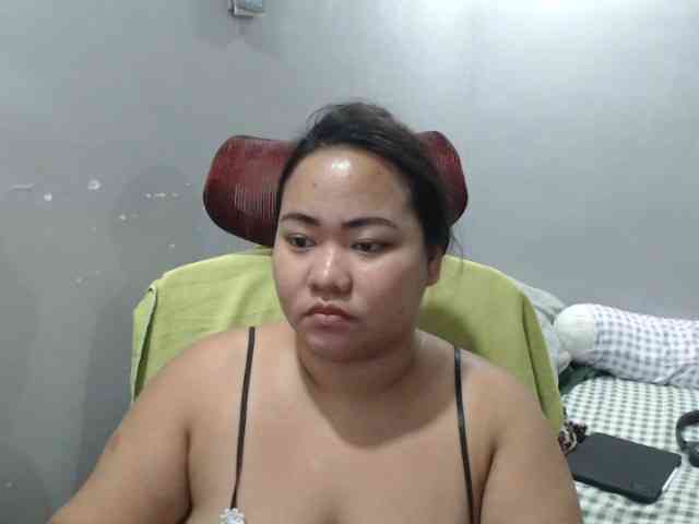 BubbleButtPinay webcam