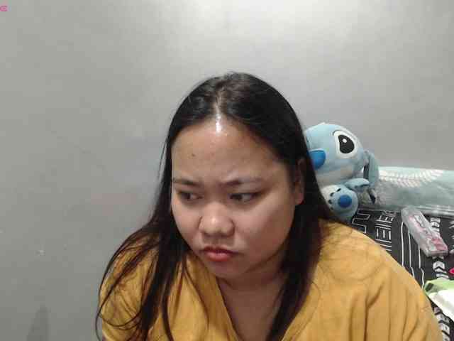 BubbleButtPinay webcam