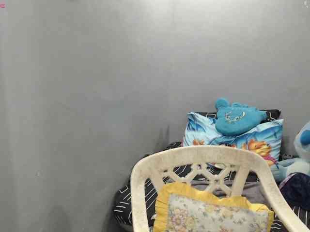 BubbleButtPinay webcam