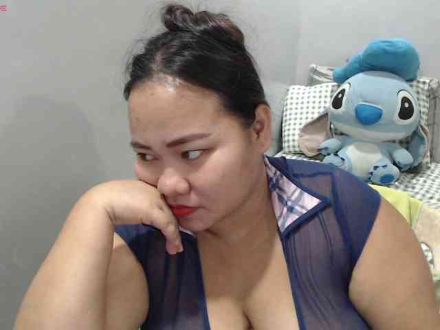 BubbleButtPinay webcam