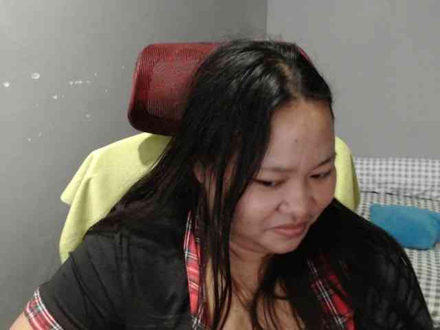 BubbleButtPinay webcam