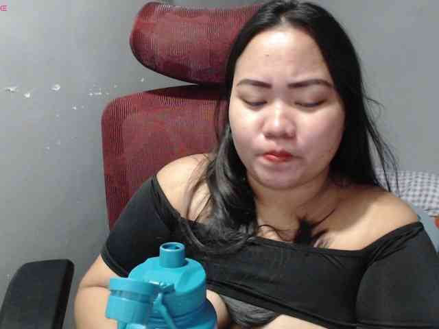 BubbleButtPinay webcam