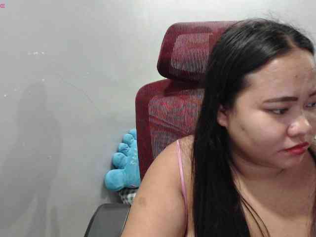 BubbleButtPinay webcam