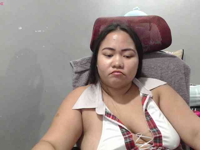 BubbleButtPinay webcam