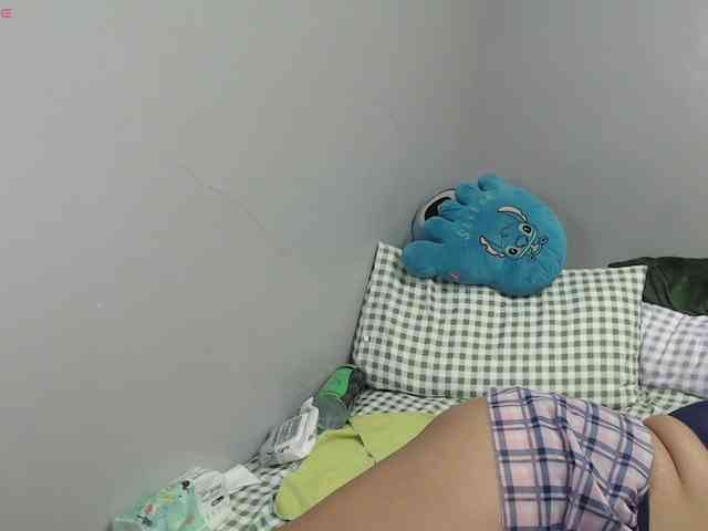 BubbleButtPinay webcam
