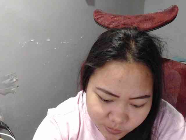 BubbleButtPinay webcam