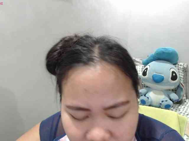 BubbleButtPinay webcam