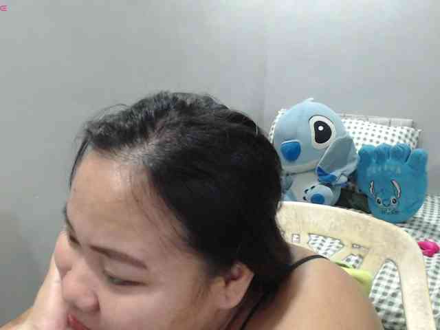 BubbleButtPinay webcam