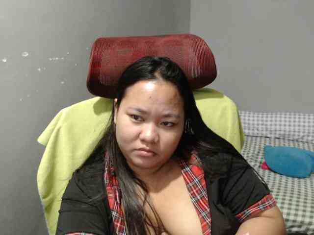 BubbleButtPinay webcam