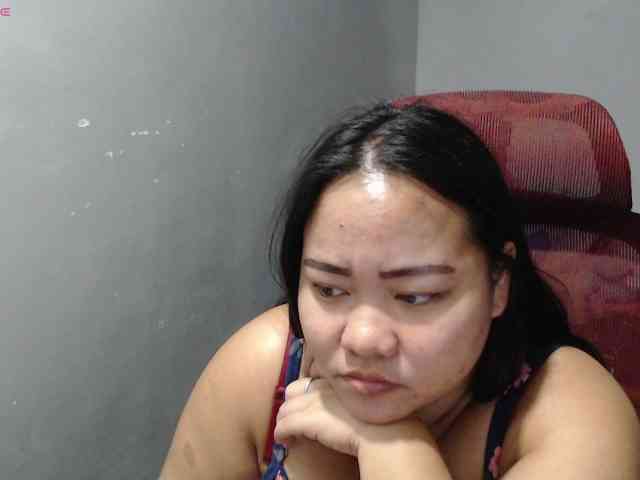 BubbleButtPinay webcam