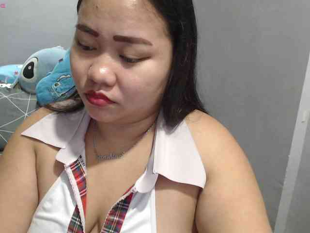 BubbleButtPinay webcam