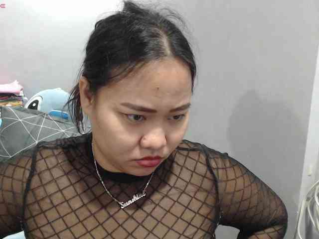 BubbleButtPinay webcam