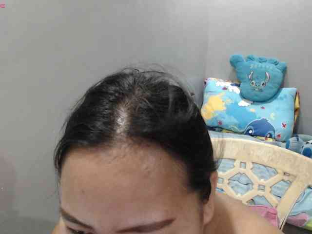 BubbleButtPinay webcam