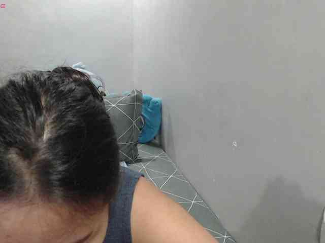 BubbleButtPinay webcam