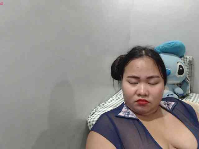 BubbleButtPinay webcam