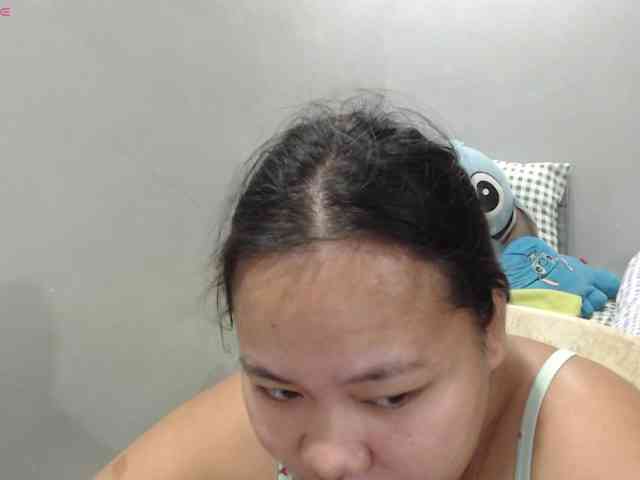 BubbleButtPinay webcam