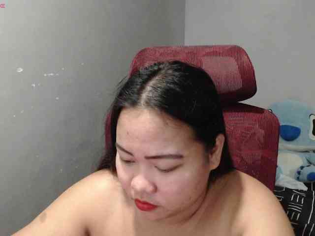 BubbleButtPinay webcam