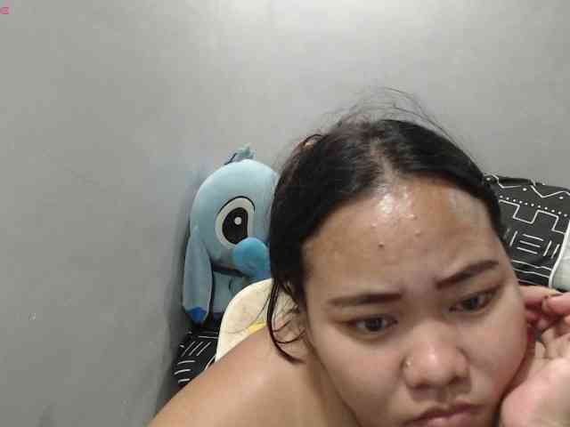 BubbleButtPinay webcam