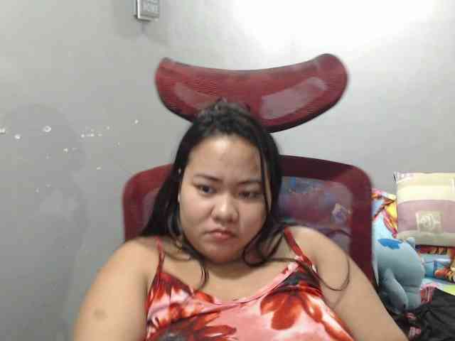 BubbleButtPinay webcam