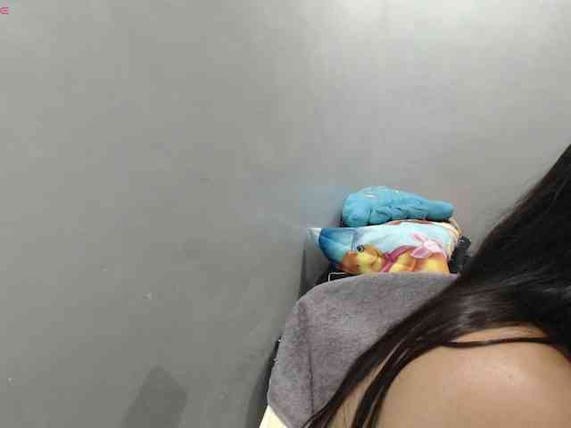 BubbleButtPinay webcam