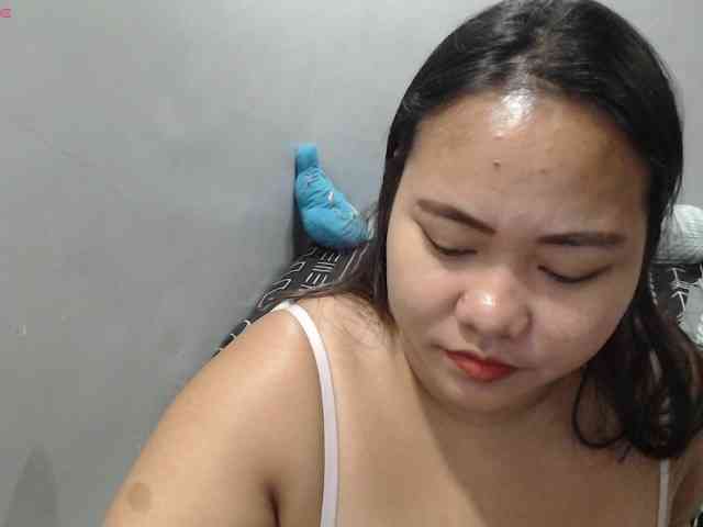 BubbleButtPinay webcam