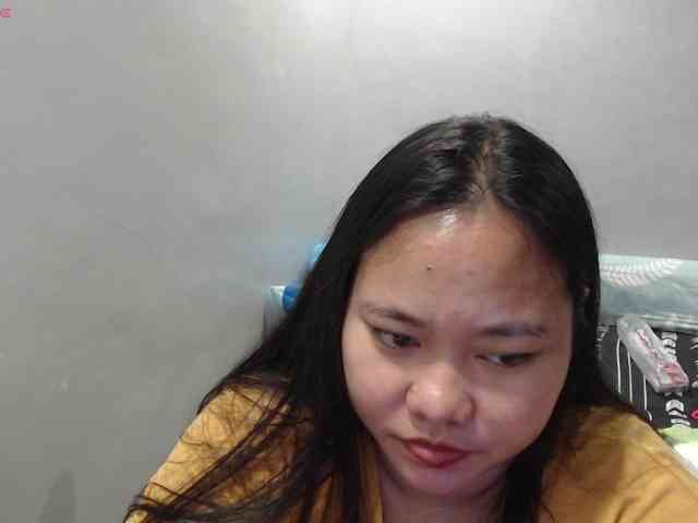 BubbleButtPinay webcam