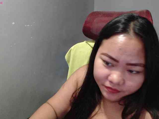 BubbleButtPinay webcam