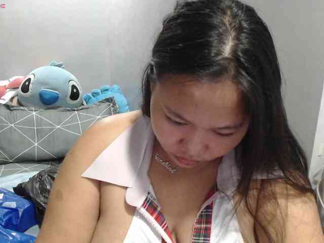 BubbleButtPinay webcam