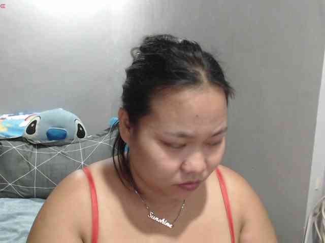 BubbleButtPinay webcam