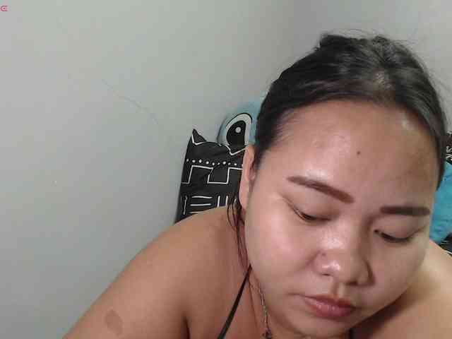 BubbleButtPinay webcam
