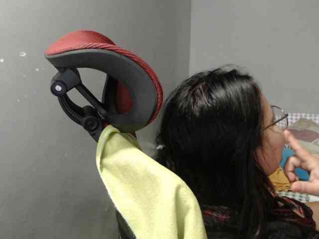 BubbleButtPinay webcam