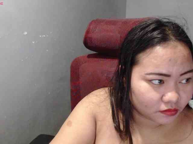 BubbleButtPinay webcam