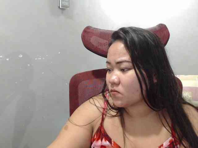 BubbleButtPinay webcam