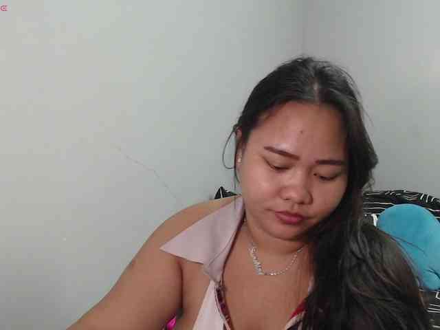 BubbleButtPinay webcam