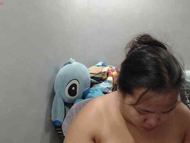 BubbleButtPinay webcam