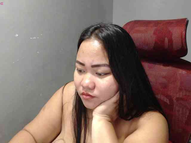 BubbleButtPinay webcam