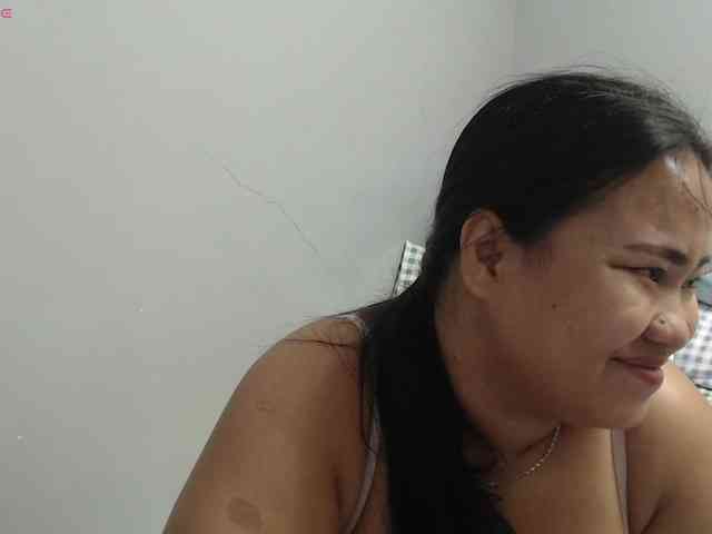 BubbleButtPinay webcam