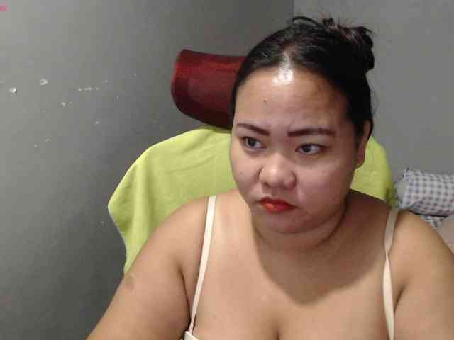 BubbleButtPinay webcam