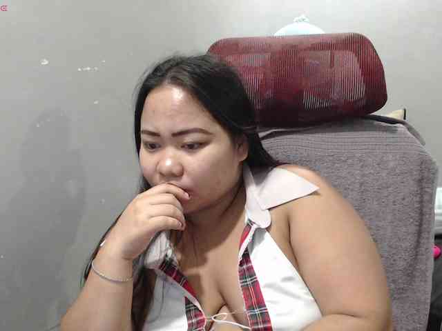 BubbleButtPinay webcam