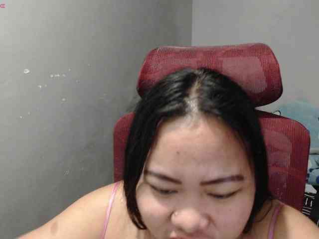 BubbleButtPinay webcam