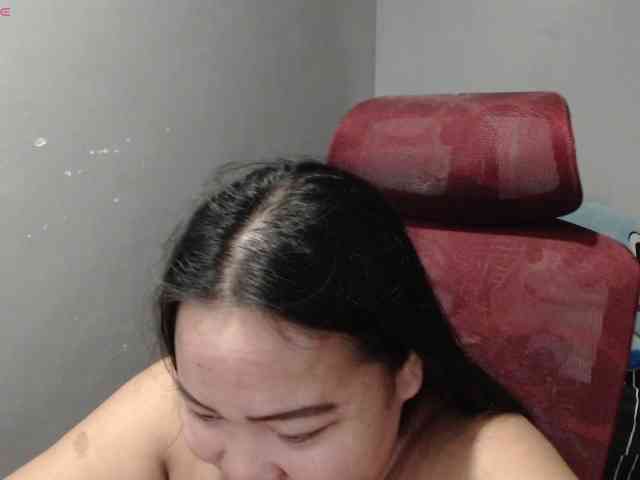 BubbleButtPinay webcam