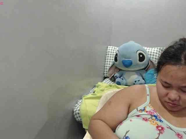 BubbleButtPinay webcam