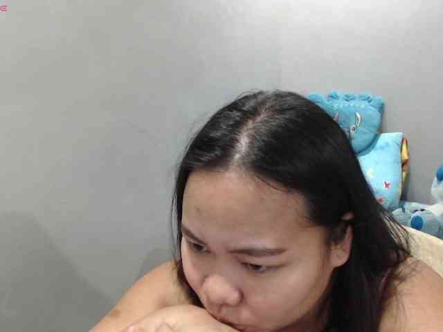 BubbleButtPinay webcam