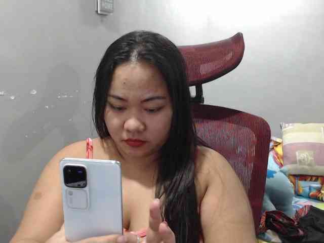 BubbleButtPinay webcam